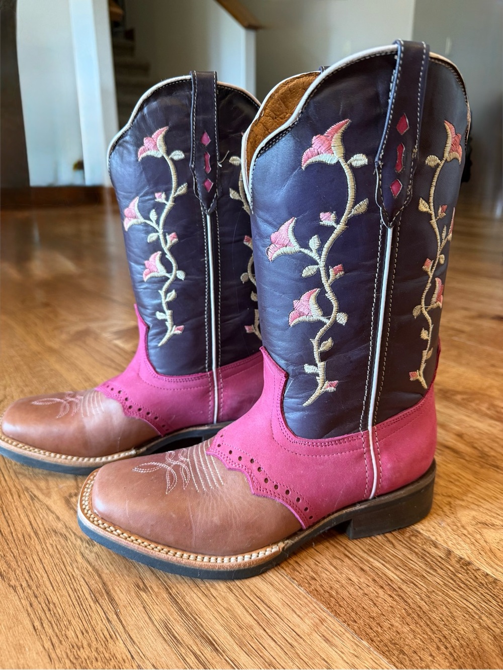 Potrero leather western square toe embroidered boots